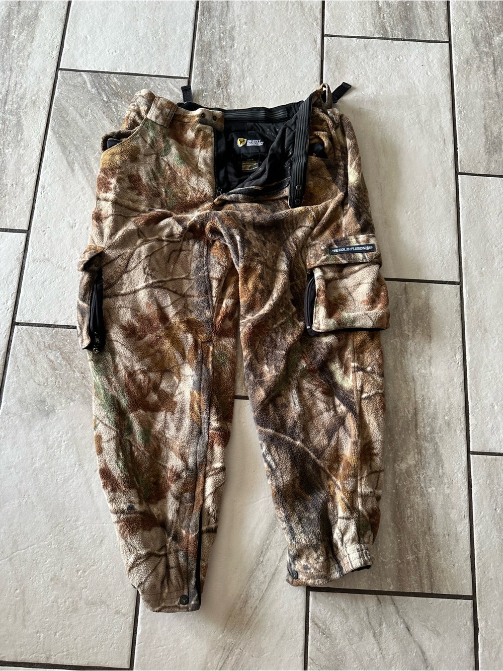 Men's Camo Fleece Cargo Pants - Brown/Green